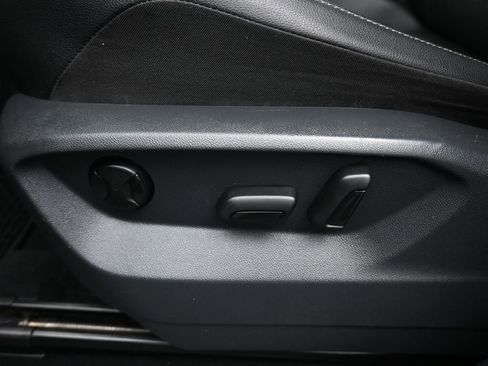 Used 2019 Volkswagen Tiguan SEL image 12