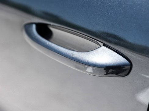 Used 2022 Porsche Macan AWD/4WD image 35