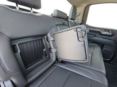 Used 2024 GMC Sierra 1500 SLT image 17