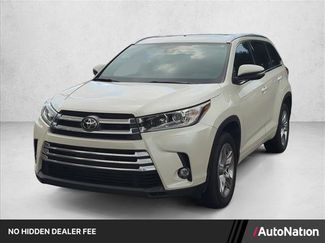 Used 2019 Toyota Highlander Limited FWD video 1