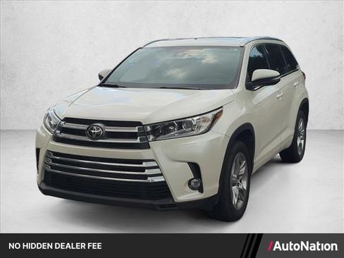 Used 2019 Toyota Highlander Limited FWD image 1