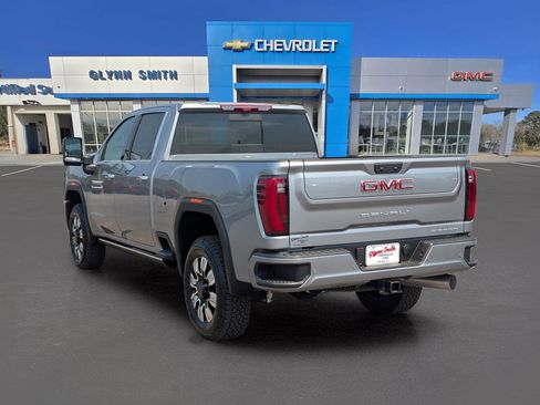 New 2026 GMC Sierra 2500 Denali w/ Denali Reserve Package AWD/4WD image 12