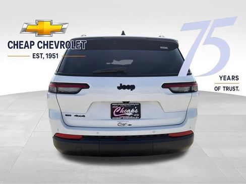 Used 2022 Jeep Grand Cherokee L Laredo AWD/4WD image 4