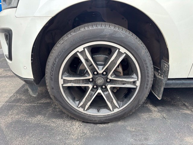 Certified 2021 Ford Expedition Max Limited AWD/4WD image 4