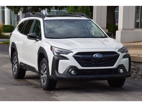 Certified 2025 Subaru Outback Premium w/ Popular Package #1A image 2