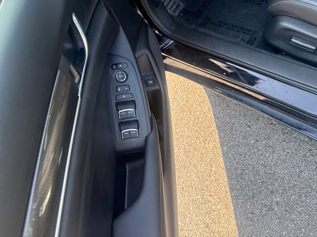 Used 2022 Honda Accord Sport image 11