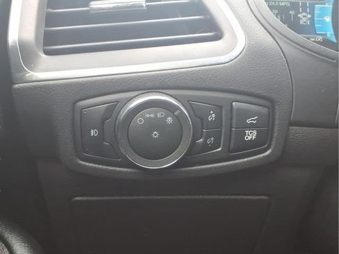 Used 2024 Ford Edge Titanium image 18