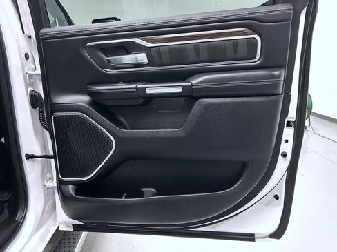 Used 2020 RAM 1500 Laramie AWD/4WD image 17