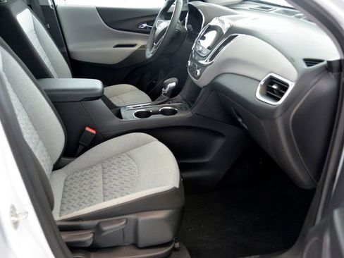 Certified 2023 Chevrolet Equinox LT image 30