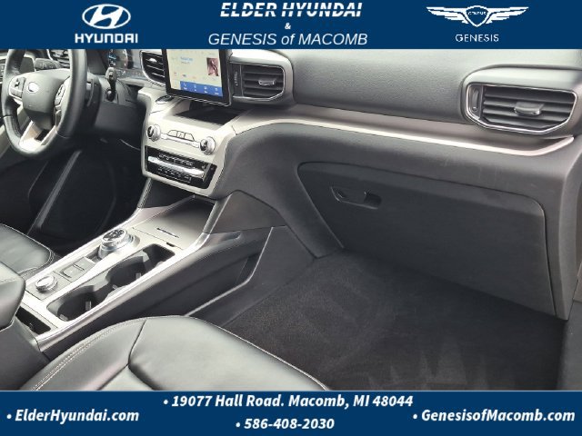 Used 2021 Ford Explorer XLT w/ Equipment Group 202A AWD/4WD image 19