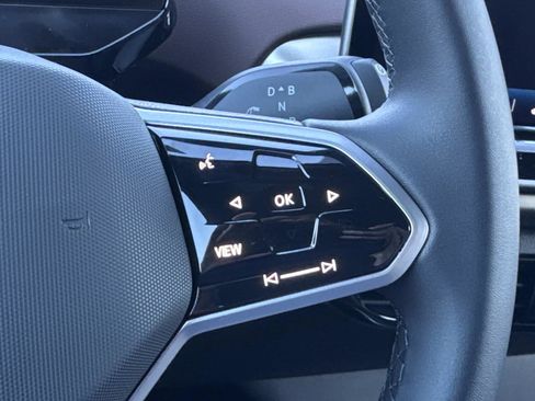 New 2026 Volkswagen ID.4 Pro image 18