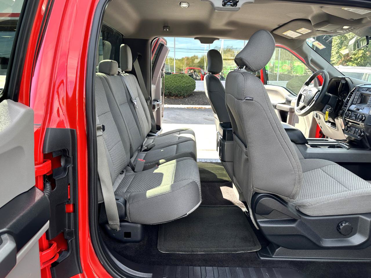 Used 2016 Ford F150 XLT AWD/4WD image 35