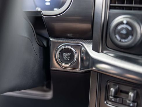 Used 2025 Ford F150 Lariat AWD/4WD image 25