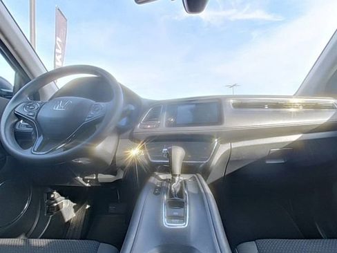 Used 2021 Honda HR-V EX image 27