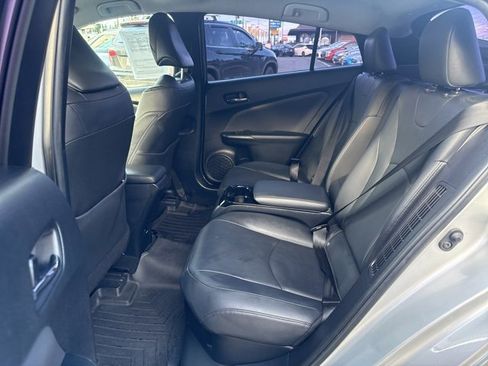 Used 2017 Toyota Prius Prime Advanced image 21