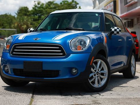 Used 2014 MINI Cooper Countryman FWD image 1