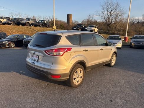 Used 2015 Ford Escape S image 8