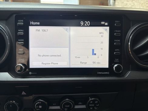 Used 2020 Toyota Tacoma TRD Off-Road w/ Technology Package image 18