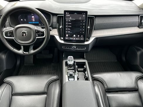 Certified 2026 Volvo XC90 T8 Ultra w/ Protection Package AWD/4WD image 16