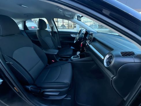 Certified 2022 Kia Forte LXS image 28