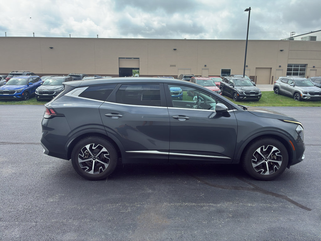 Used 2023 Kia Sportage EX FWD image 8