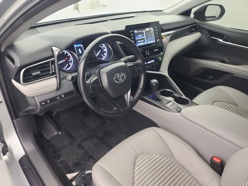 Used 2022 Toyota Camry SE image 27