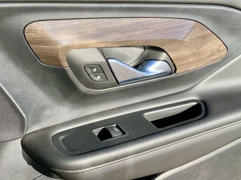 Used 2022 GMC Terrain Denali image 52