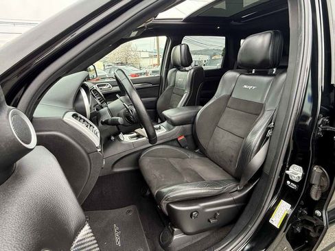 Used 2021 Jeep Grand Cherokee SRT w/ Trailer Tow Group IV image 4