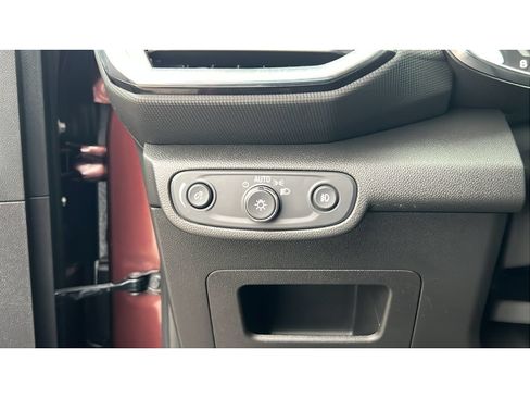 Certified 2023 Chevrolet TrailBlazer LT FWD image 23