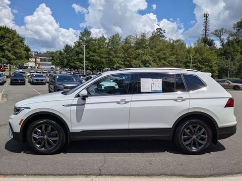 Used 2022 Volkswagen Tiguan SE AWD/4WD image 7