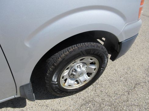 Used 2016 Nissan NV 2500 SV RWD image 18
