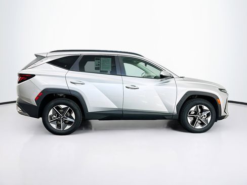 Used 2025 Hyundai Tucson SEL AWD/4WD image 10