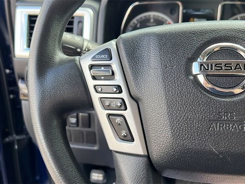 Used 2017 Nissan Titan SV image 16