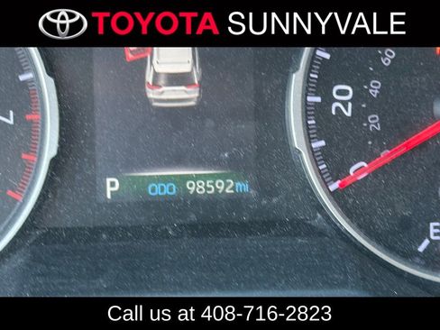 Used 2020 Toyota RAV4 XLE w/ Convenience Package AWD/4WD image 3