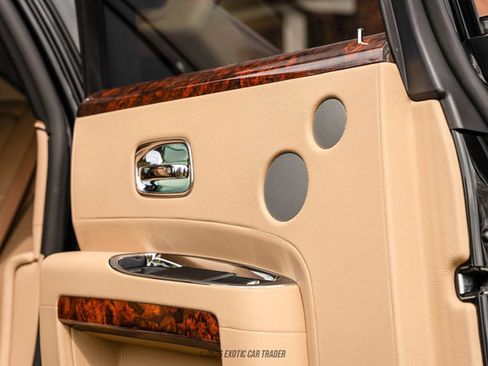 Used 2014 Rolls-Royce Ghost image 33