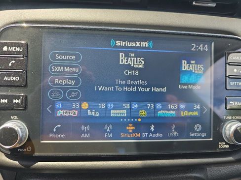 Used 2021 Nissan Kicks SR w/ SR Premium Package image 23