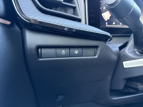 New 2026 Nissan Kicks SR image 17