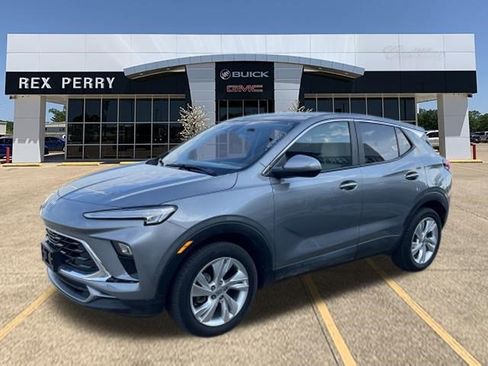 Used 2024 Buick Encore GX Preferred FWD image 1