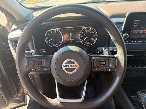 Used 2021 Nissan Rogue SV image 27