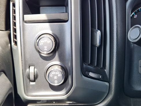 Used 2017 Chevrolet Silverado 1500 LT w/ All Star Edition AWD/4WD image 22