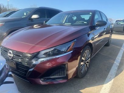 Used 2025 Nissan Altima 2.5 SV