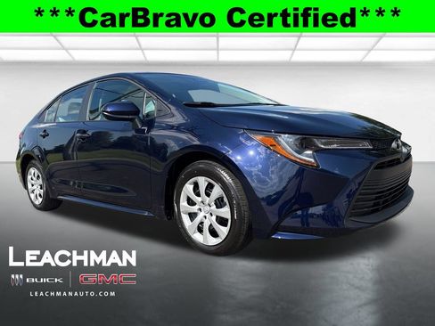 Used 2025 Toyota Corolla LE FWD image 1