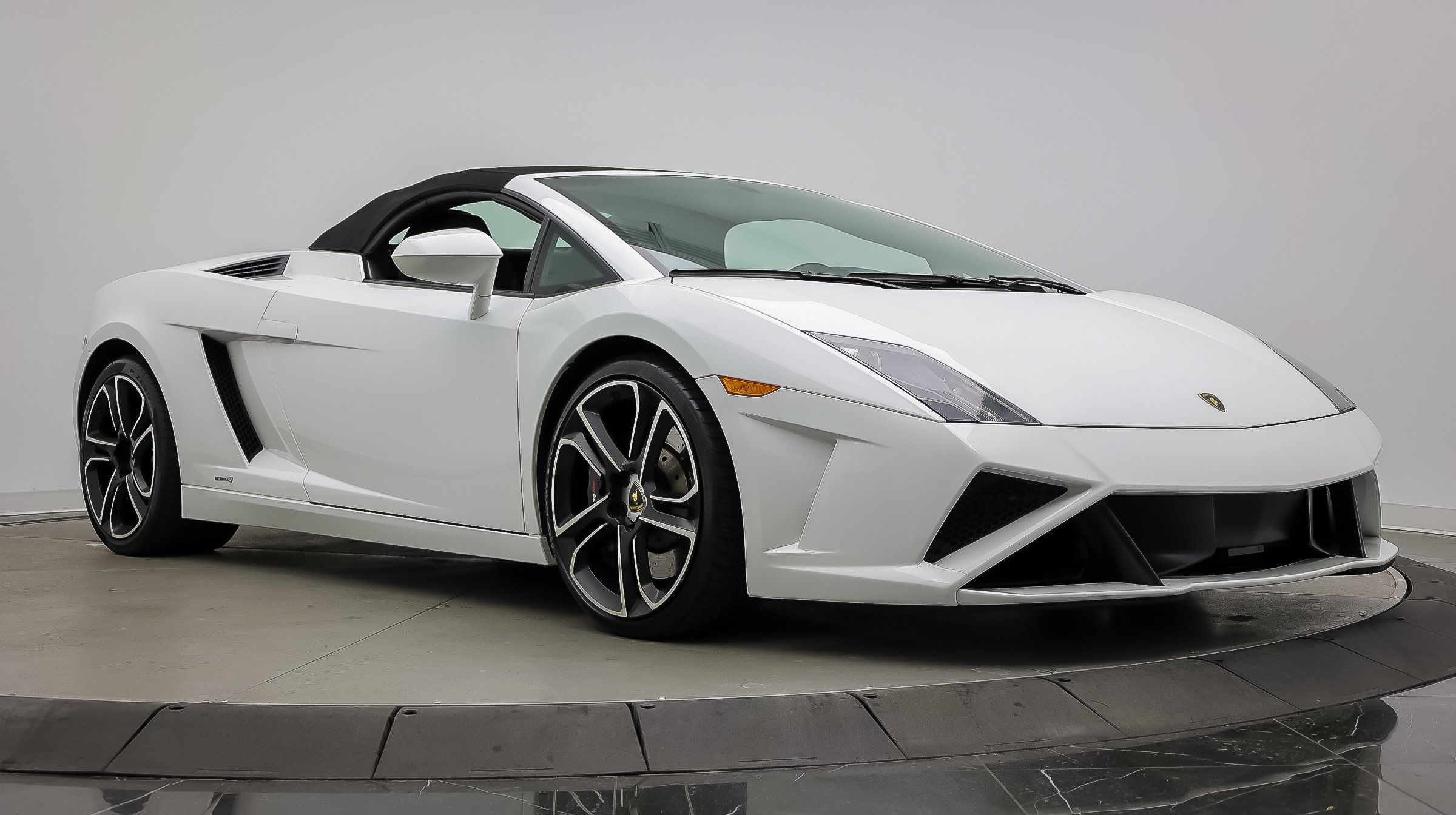 Used 2013 Lamborghini Gallardo LP 560-4 AWD/4WD image 3