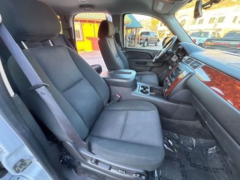 Used 2012 Chevrolet Tahoe LS image 18