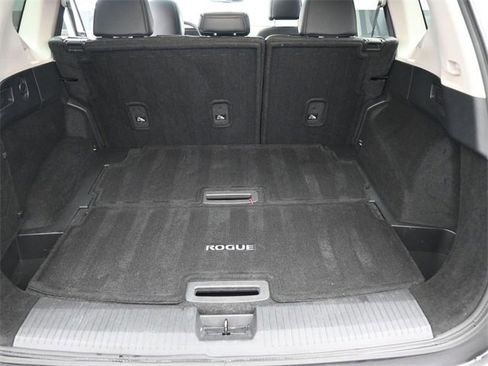 Used 2021 Nissan Rogue SL image 12