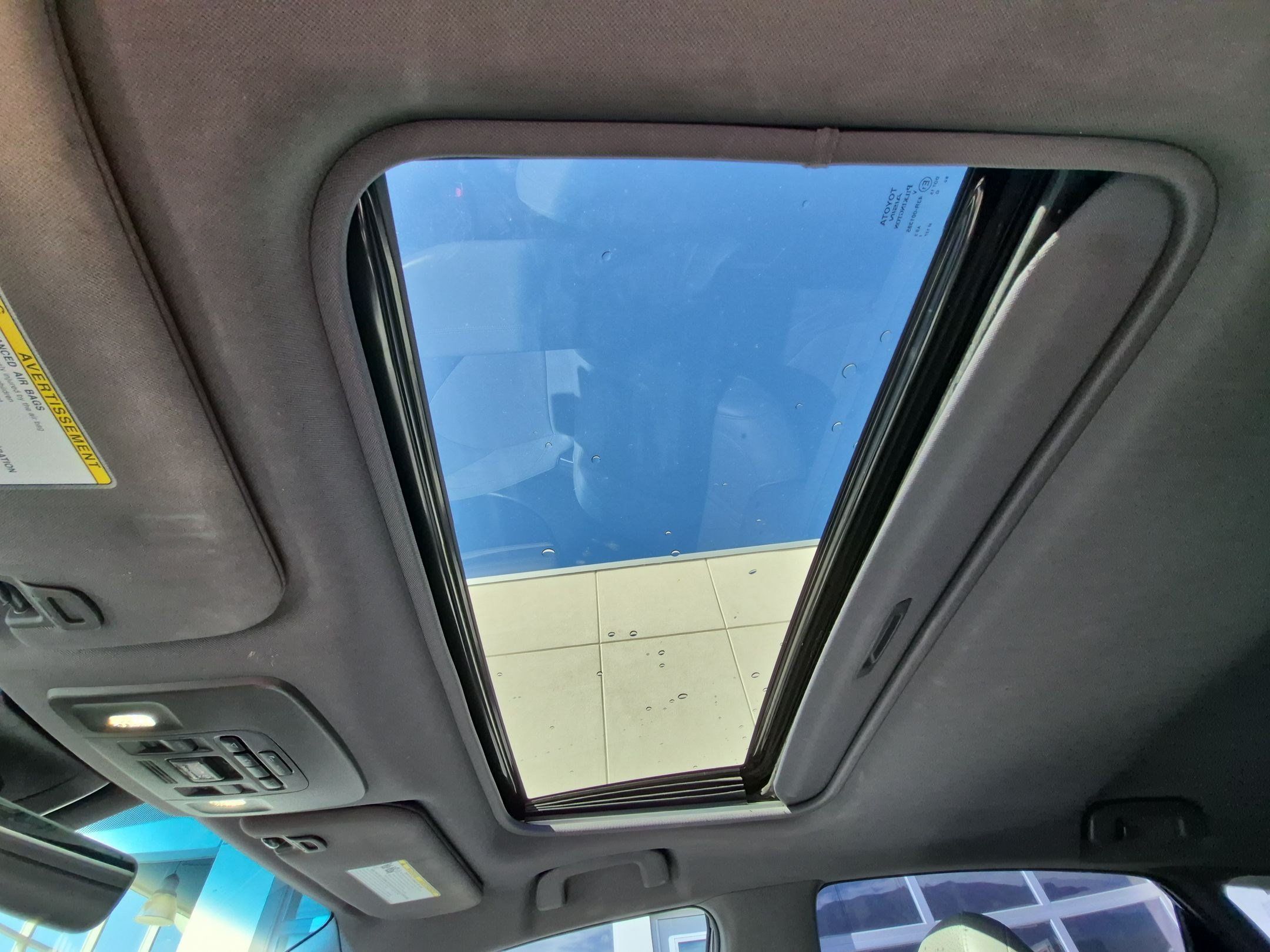 Used 2019 Toyota Avalon Limited w/ Advanced Safety Package FWD image 18