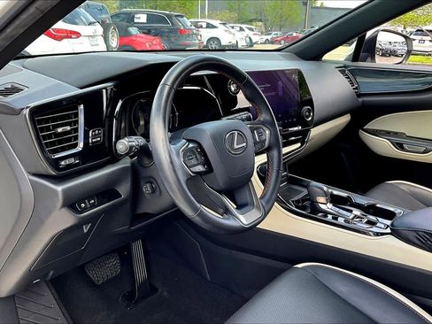 Used 2024 Lexus NX 250 FWD image 20