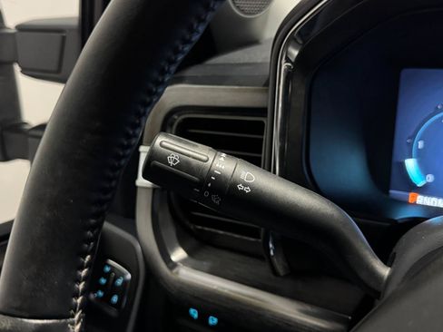Used 2023 Ford F250 Lariat AWD/4WD image 24