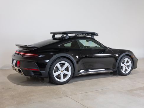 Used 2024 Porsche 911 Dakar w/ Extended Race-Tex Package AWD/4WD image 18