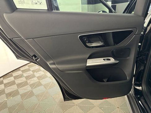 Certified 2025 Mercedes-Benz GLC 300 4MATIC image 19